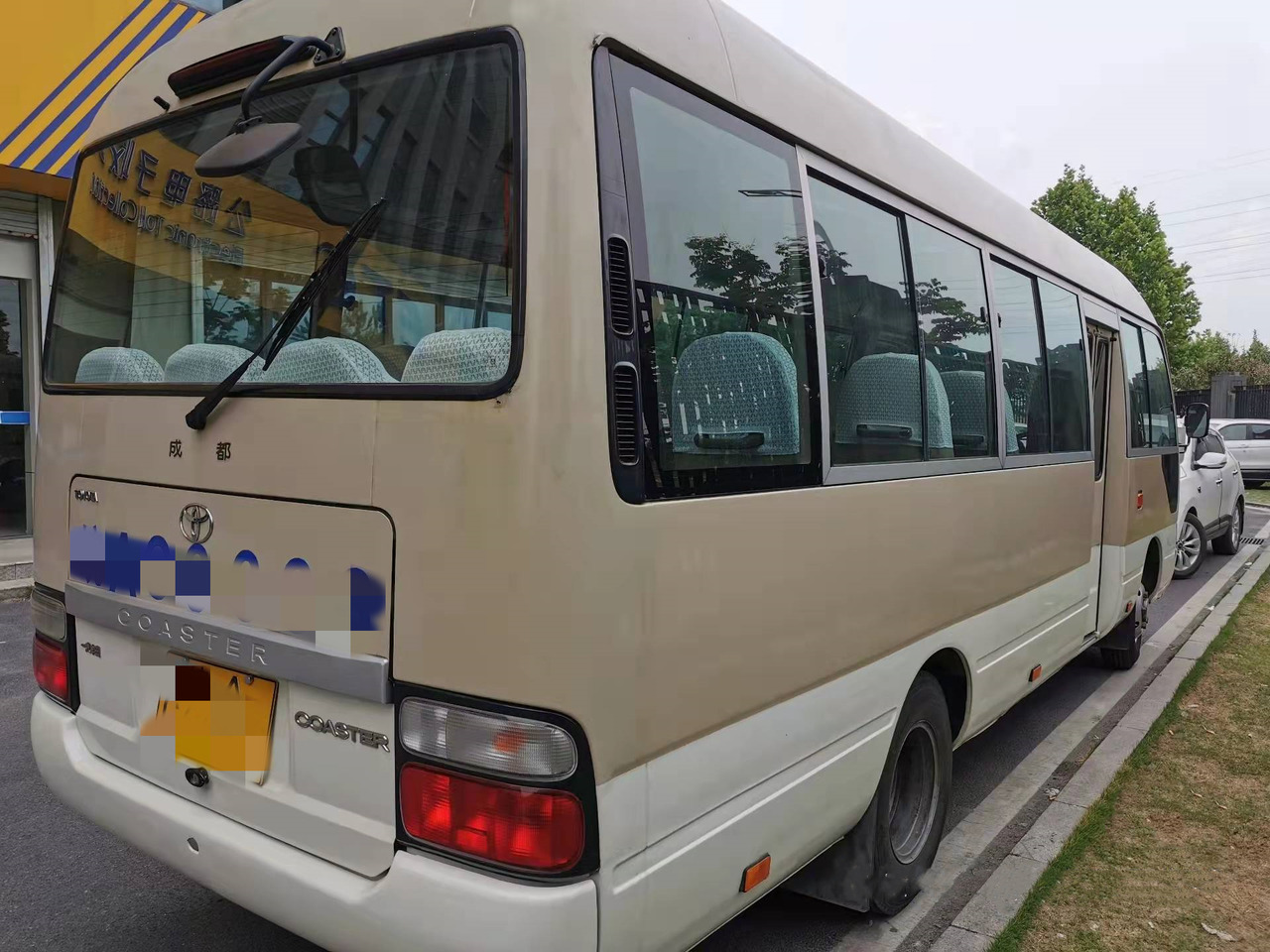 TOYOTA Coaster - Autobuz urban: Foto 3 TOYOTA Coaster - Autobuz urban: Foto 3