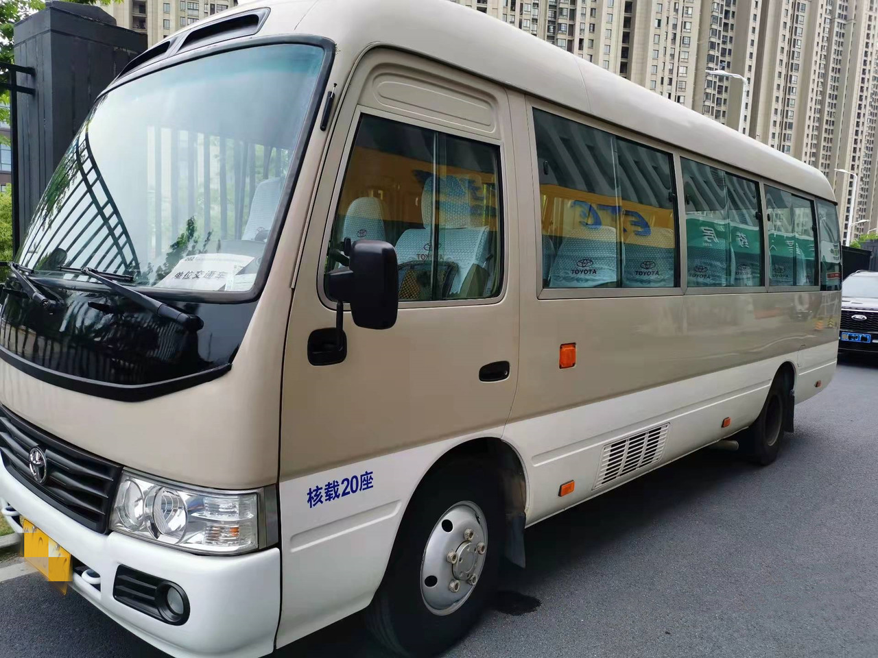 TOYOTA Coaster - Autobuz urban: Foto 1 TOYOTA Coaster - Autobuz urban: Foto 1