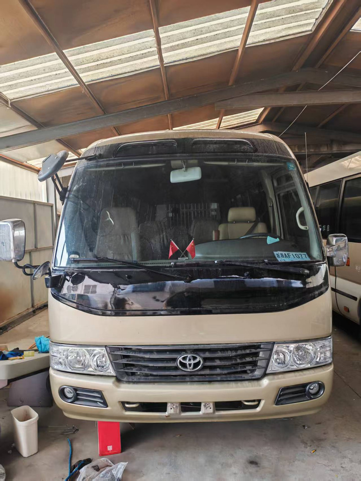 TOYOTA Coaster Mini Bus - Autocar: Foto 1 TOYOTA Coaster Mini Bus - Autocar: Foto 1
