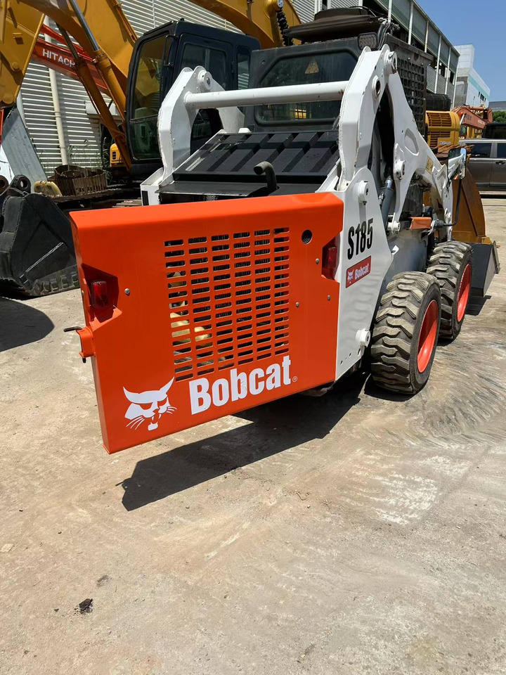BOBCAT Skid Steer Loader S185 - Utilaje constructii: Foto 4 BOBCAT Skid Steer Loader S185 - Utilaje constructii: Foto 4