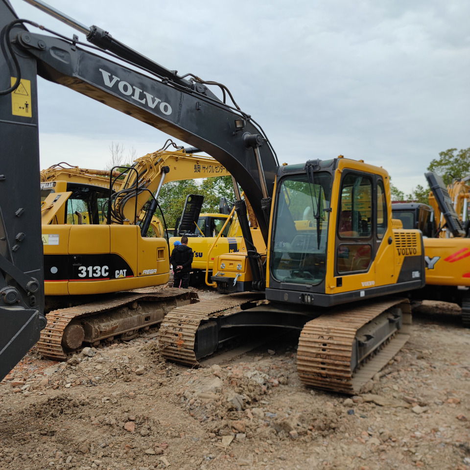 VOLVO EC140B - Excavator pe şenile: Foto 3 VOLVO EC140B - Excavator pe şenile: Foto 3