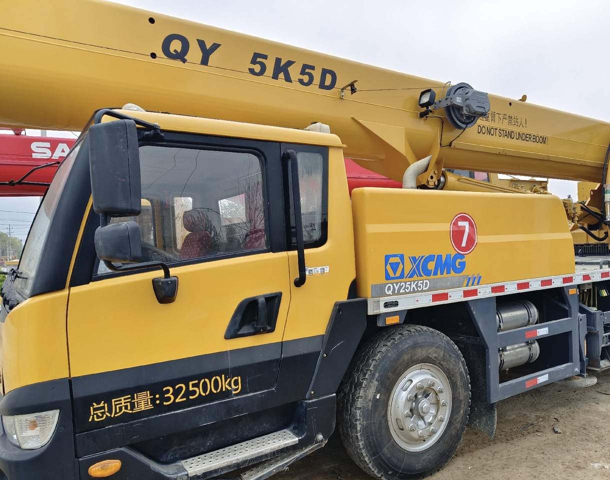 XCMG Crane QY25K 25Ton - Macara tot teren: Foto 4 XCMG Crane QY25K 25Ton - Macara tot teren: Foto 4