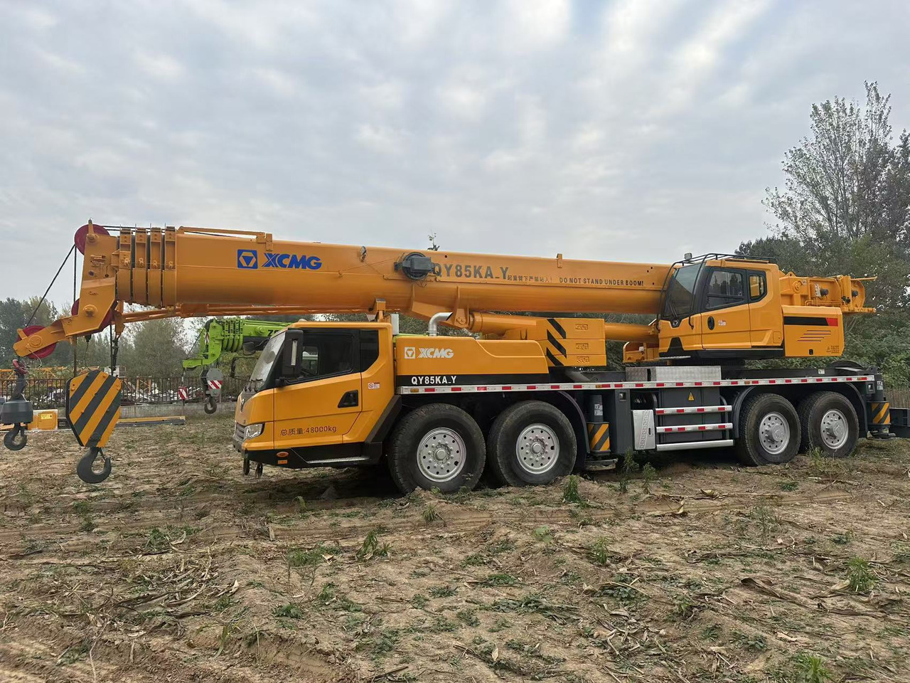 XCMG Crane QY85KAY - Macara tot teren: Foto 1 XCMG Crane QY85KAY - Macara tot teren: Foto 1