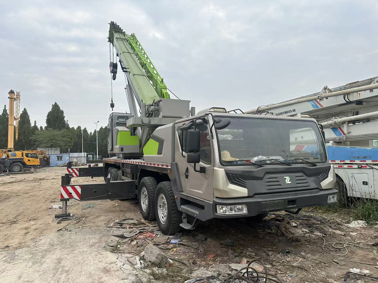 ZOOMLION Crane 50Ton - Macara tot teren: Foto 4 ZOOMLION Crane 50Ton - Macara tot teren: Foto 4