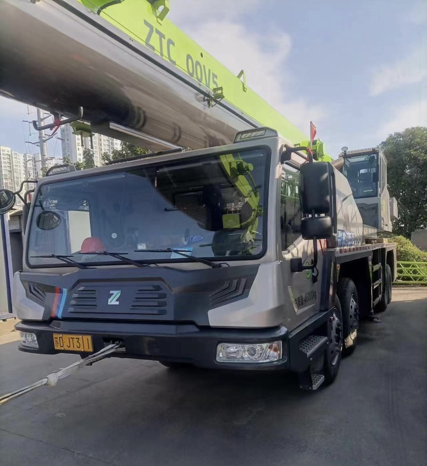 ZOOMLION Crane ZTC700V562-1 - Macara tot teren: Foto 1 ZOOMLION Crane ZTC700V562-1 - Macara tot teren: Foto 1