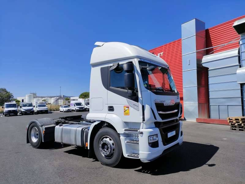 Tracteur 19 TONNES 360 CV 1 COUCHETTE - Cap tractor: Foto 1 Tracteur 19 TONNES 360 CV 1 COUCHETTE - Cap tractor: Foto 1