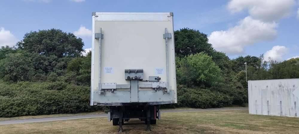 Semi-remorque 1 Essieu DISTRIBOX HAYON 24 PALETTES 2 PORTES AR 2M80 - Semiremorcă furgon: Foto 3 Semi-remorque 1 Essieu DISTRIBOX HAYON 24 PALETTES 2 PORTES AR 2M80 - Semiremorcă furgon: Foto 3