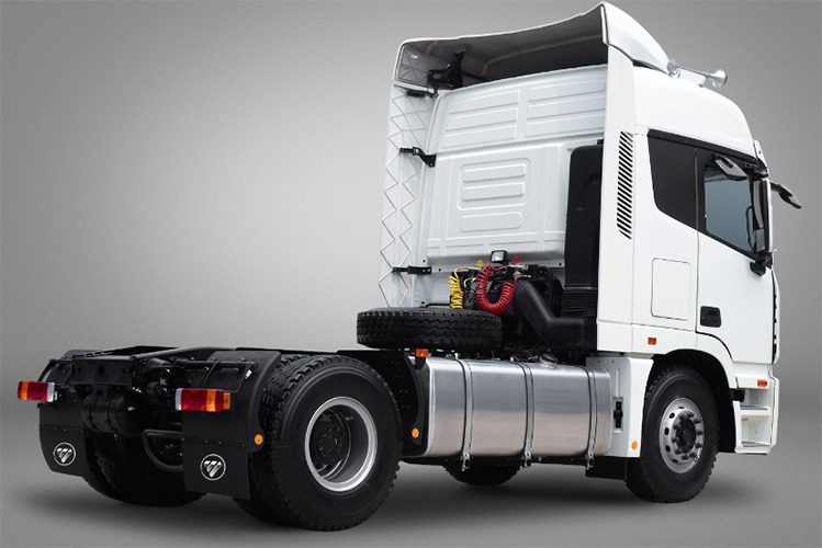 FOTON Foton 6 Wheeler Truck Head for Sale in Tanzania - Cap tractor: Foto 3 FOTON Foton 6 Wheeler Truck Head for Sale in Tanzania - Cap tractor: Foto 3