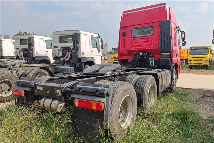 Hongyan Used Genlyon Truck Head for Sale - Cap tractor: Foto 2 Hongyan Used Genlyon Truck Head for Sale - Cap tractor: Foto 2
