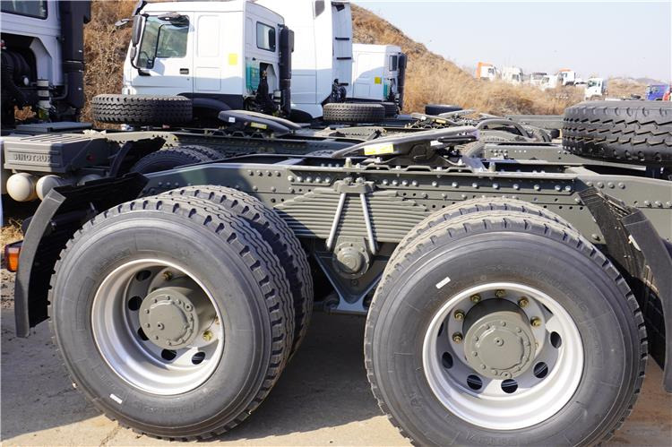 Cap tractor nou SINOTRUK Howo 371hp 6x4 10 Tires Truck Head for Sale In Jamaica: Foto 6