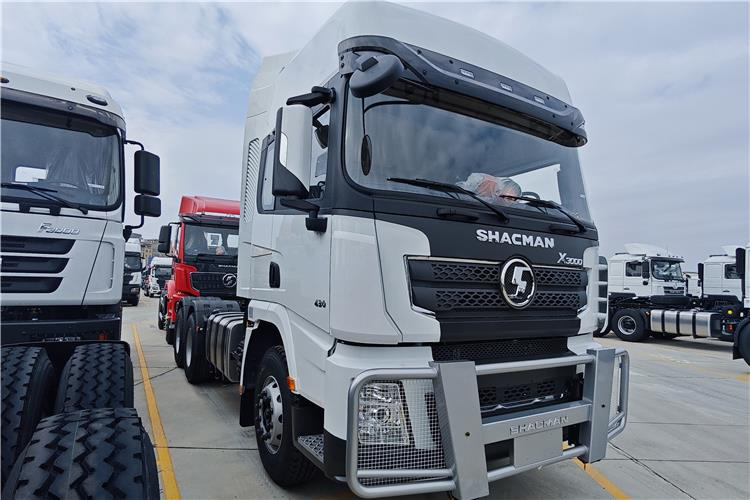 Shacman Shacman X3000 Truck Head 6x4 for Sale In Zambia - Cap tractor: Foto 3 Shacman Shacman X3000 Truck Head 6x4 for Sale In Zambia - Cap tractor: Foto 3