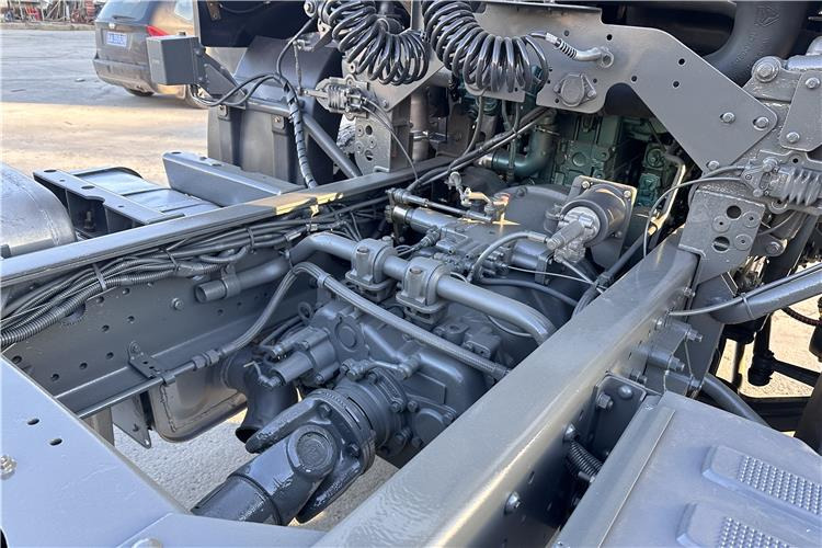 Sinotruk Used Howo 380HP Truck Head with RHD for Sale In Tanzania - Cap tractor: Foto 5 Sinotruk Used Howo 380HP Truck Head with RHD for Sale In Tanzania - Cap tractor: Foto 5