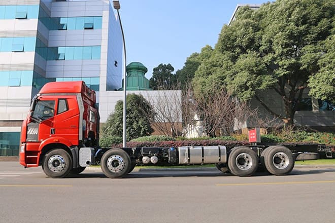 FAW Faw J6P 420 Truck New Model for Sale in Ghana - Camion şasiu: Foto 2 FAW Faw J6P 420 Truck New Model for Sale in Ghana - Camion şasiu: Foto 2