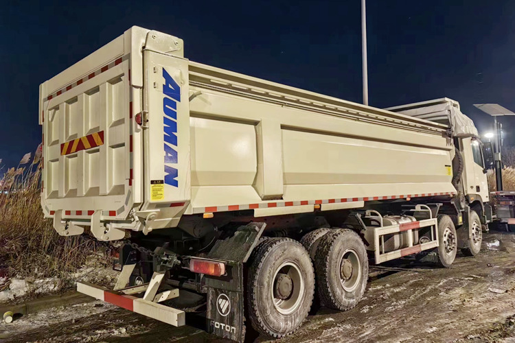 FOTON Foton Auman Dump Truck for Sale in Zambia - Camion basculantă: Foto 3 FOTON Foton Auman Dump Truck for Sale in Zambia - Camion basculantă: Foto 3