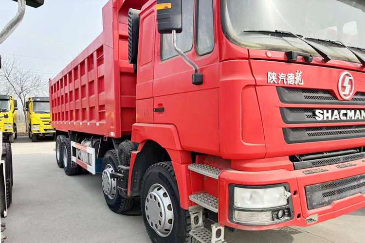 SHACMAN Shacman Truck for sale in Tanzania - Camion basculantă: Foto 4 SHACMAN Shacman Truck for sale in Tanzania - Camion basculantă: Foto 4
