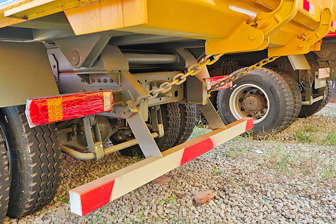 SINOTRUK Second Hand Sinotruk Howo 371 Dump Truck Specifications for Sale in Uruguay - Camion basculantă: Foto 5 SINOTRUK Second Hand Sinotruk Howo 371 Dump Truck Specifications for Sale in Uruguay - Camion basculantă: Foto 5
