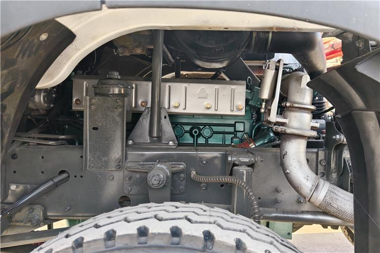 SINOTRUK Used Howo 371 Dump Truck 8x4 for Sale In Ghana - Camion basculantă: Foto 4 SINOTRUK Used Howo 371 Dump Truck 8x4 for Sale In Ghana - Camion basculantă: Foto 4