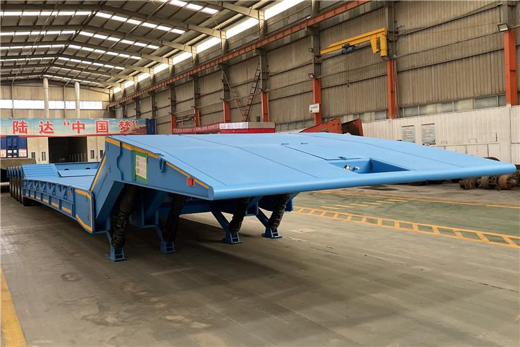TITAN 4 Axle Folding Gooseneck Trailer for Sale In Zambia - Semiremorcă transport agabaritic: Foto 3 TITAN 4 Axle Folding Gooseneck Trailer for Sale In Zambia - Semiremorcă transport agabaritic: Foto 3