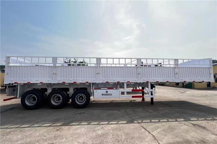 TITAN Tri Axle 60 Ton Fence Cargo Semi Trailer for Sale In Guinea - Semiremorcă transport animale: Foto 4 TITAN Tri Axle 60 Ton Fence Cargo Semi Trailer for Sale In Guinea - Semiremorcă transport animale: Foto 4
