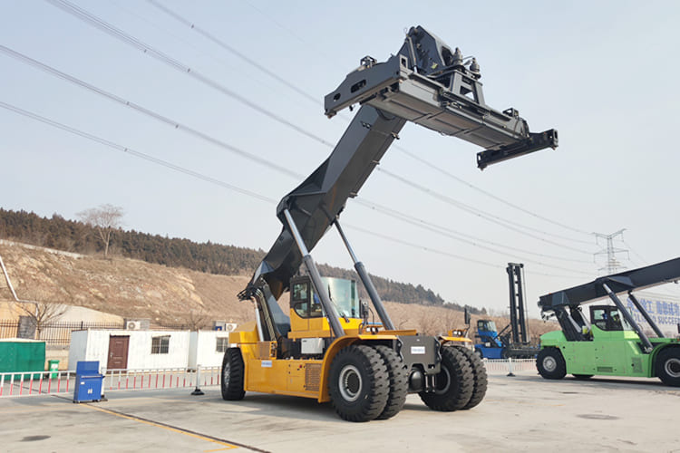 XCMG Container Reach Stacker for Sale in Ghana - Stivuitor containere: Foto 2 XCMG Container Reach Stacker for Sale in Ghana - Stivuitor containere: Foto 2