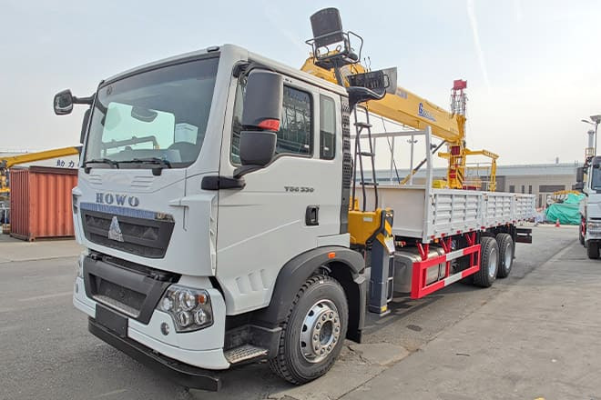 XCMG Truck Mounted Crane for Sale in Algeria - Camion cu macara: Foto 1 XCMG Truck Mounted Crane for Sale in Algeria - Camion cu macara: Foto 1