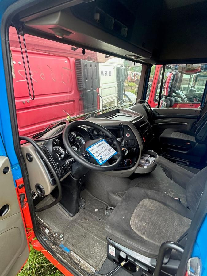 DAF DAF XF105-410 Bleue - Cabină pentru Camion: Foto 3 DAF DAF XF105-410 Bleue - Cabină pentru Camion: Foto 3