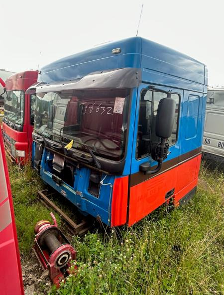 DAF DAF XF105-410 Bleue - Cabină pentru Camion: Foto 1 DAF DAF XF105-410 Bleue - Cabină pentru Camion: Foto 1