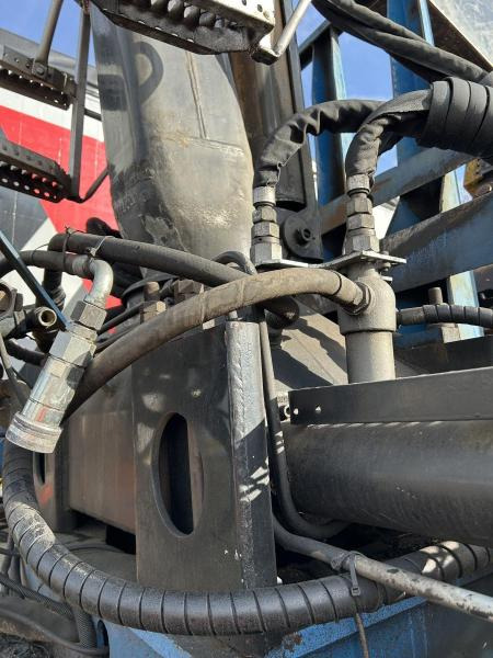 Semiremorcă transport busteni Diebolt grue avec grappin rotatif: Foto 12