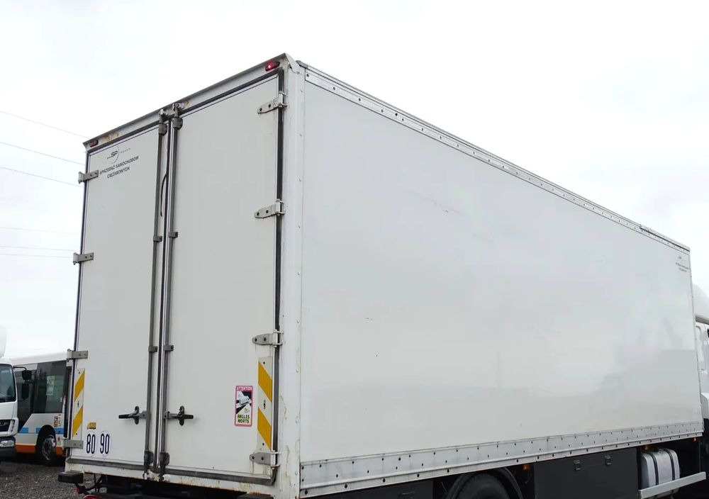 DAF LF 18.320 Kontener 20 palet - Camion furgon: Foto 2 DAF LF 18.320 Kontener 20 palet - Camion furgon: Foto 2