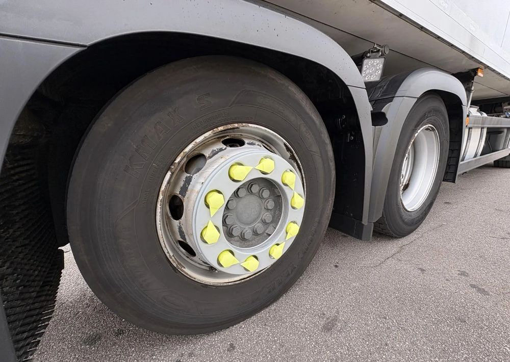 Leasing de  Mercedes-Benz Actros 2543 6x2 chłodnia izoterma 18 palet oś skrętna Mercedes-Benz Actros 2543 6x2 chłodnia izoterma 18 palet oś skrętna: Foto 13