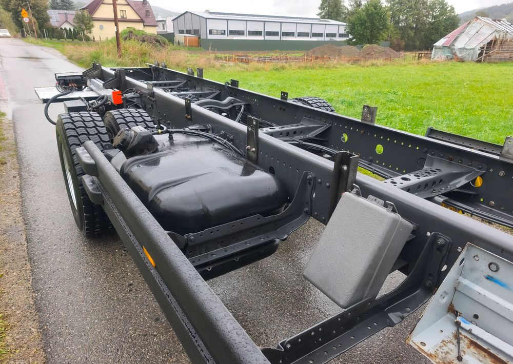 Mercedes-Benz Atego 1624 rama do zabudowy - Camion şasiu: Foto 4 Mercedes-Benz Atego 1624 rama do zabudowy - Camion şasiu: Foto 4