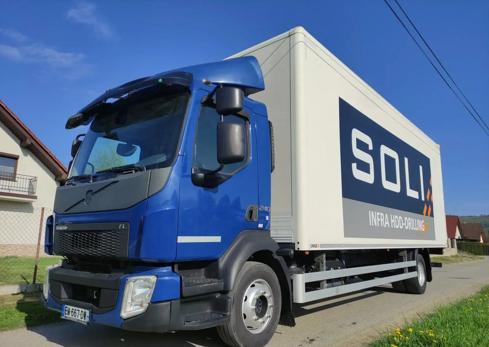 Volvo FL 12.240 klima blokada kontener 18 pal kurierka - Camion furgon: Foto 1 Volvo FL 12.240 klima blokada kontener 18 pal kurierka - Camion furgon: Foto 1