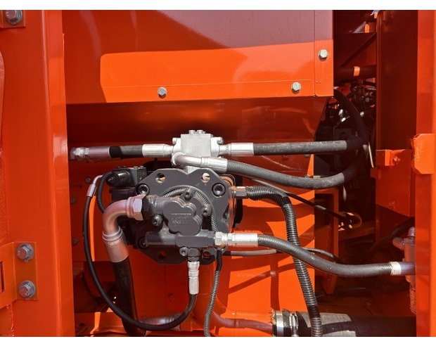 Excavator pe şenile 2022 Doosan DX150: Foto 9