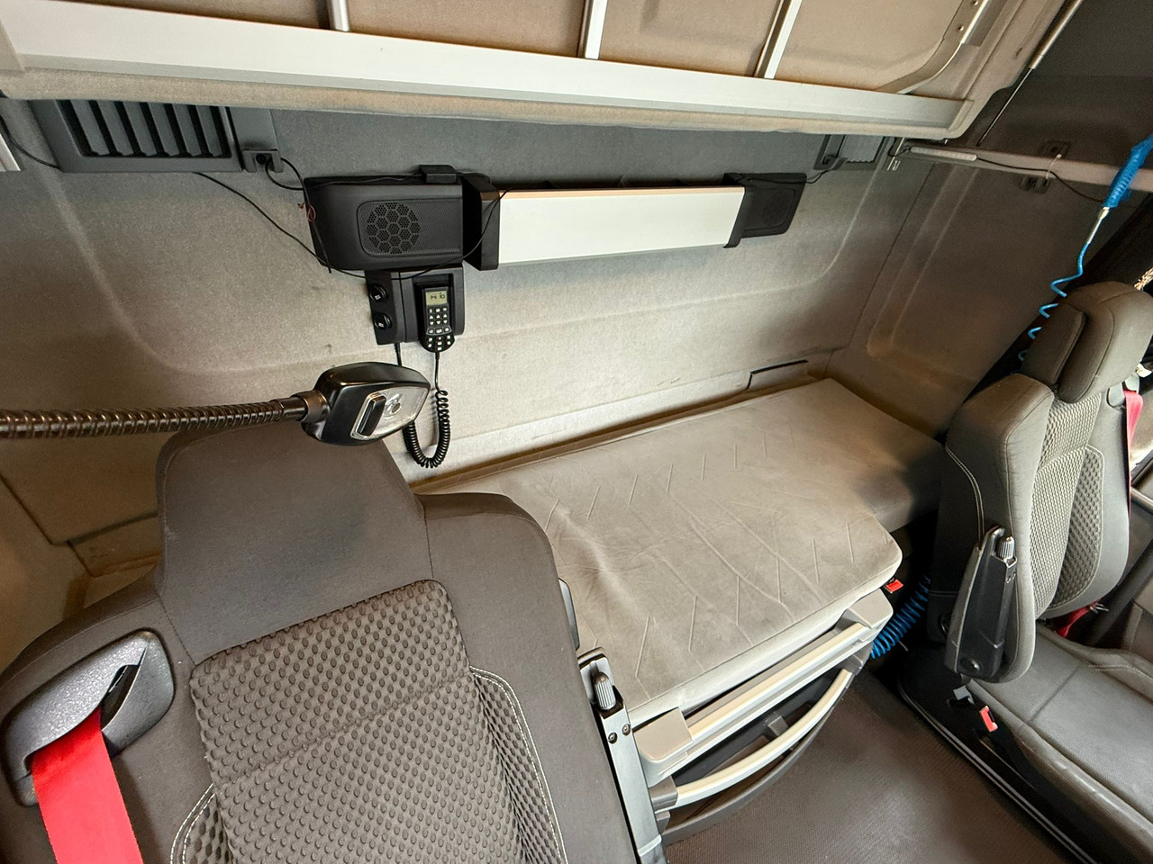 Cap tractor RENAULT T: Foto 15