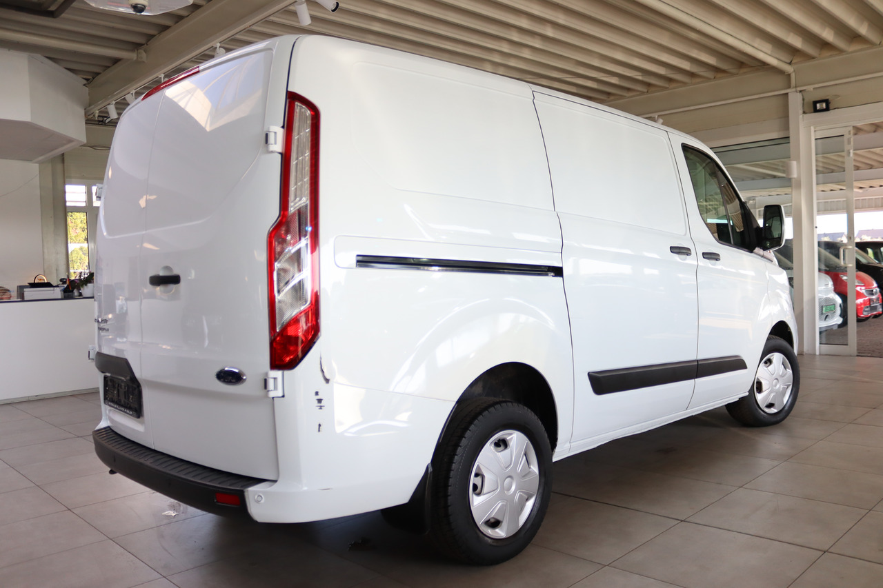 Ford Transit - Autoutilitară compactă: Foto 4 Ford Transit - Autoutilitară compactă: Foto 4