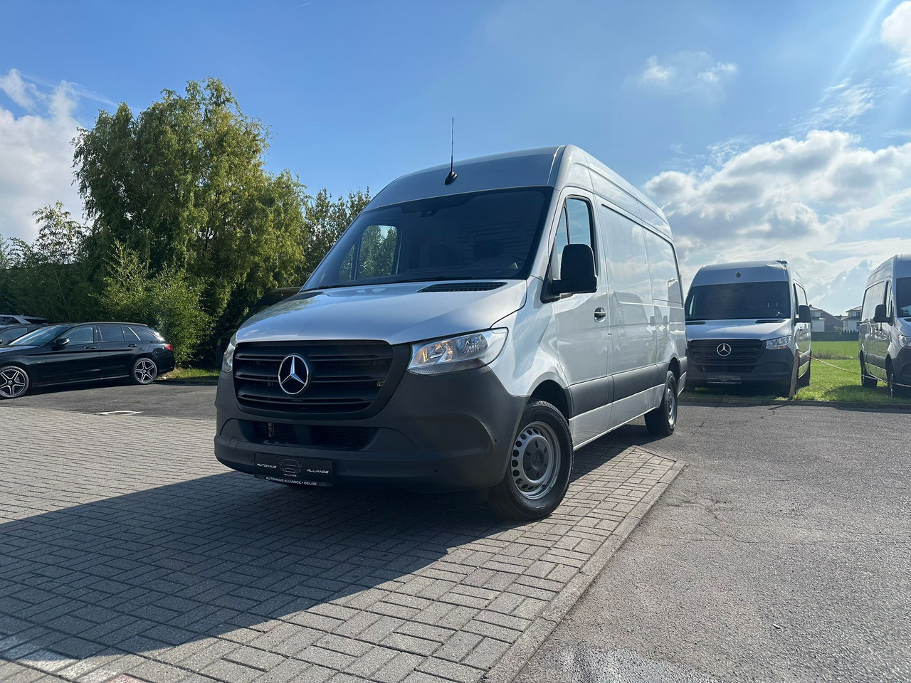 MERCEDES-BENZ Sprinter - Dubă: Foto 2 MERCEDES-BENZ Sprinter - Dubă: Foto 2