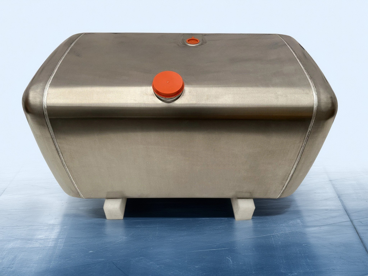 MERCEDES-BENZ - Rezervor combustibil: Foto 1 MERCEDES-BENZ - Rezervor combustibil: Foto 1