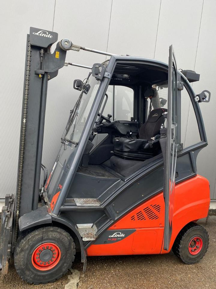 Linde Linde H 35 T - 6.012 h - Seitenschieber - - Stivuitor GPL: Foto 2 Linde Linde H 35 T - 6.012 h - Seitenschieber - - Stivuitor GPL: Foto 2