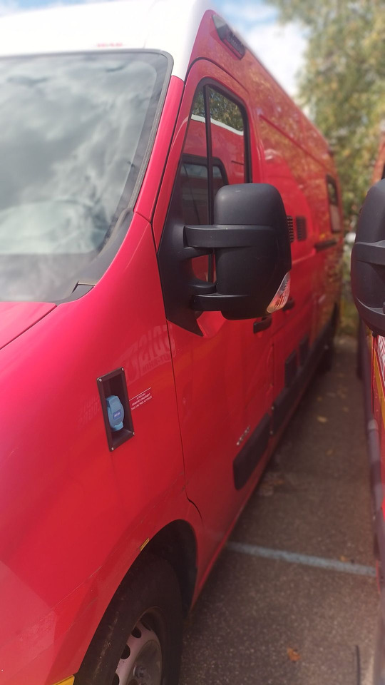 A vendre RENAULT MASTER année 2012. - Ambulanță: Foto 2 A vendre RENAULT MASTER année 2012. - Ambulanță: Foto 2