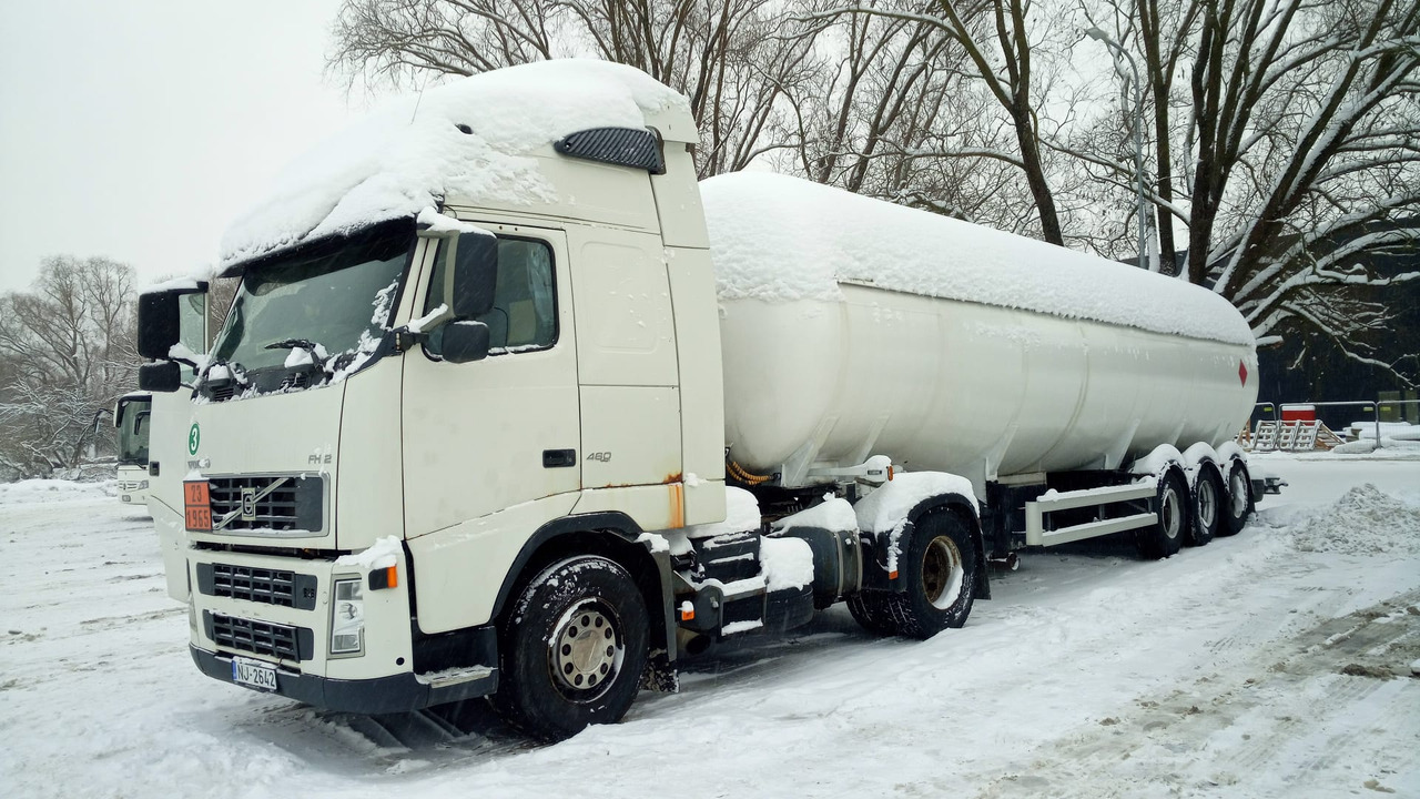 LPG ADR unit for sale. VOLVO truck FH sold together with semi-trailer gas tanke - Cap tractor: Foto 4 LPG ADR unit for sale. VOLVO truck FH sold together with semi-trailer gas tanke - Cap tractor: Foto 4