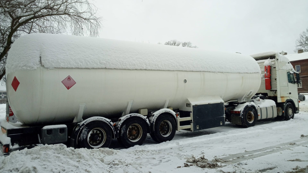 LPG ADR unit for sale. VOLVO truck FH sold together with semi-trailer gas tanke - Cap tractor: Foto 2 LPG ADR unit for sale. VOLVO truck FH sold together with semi-trailer gas tanke - Cap tractor: Foto 2