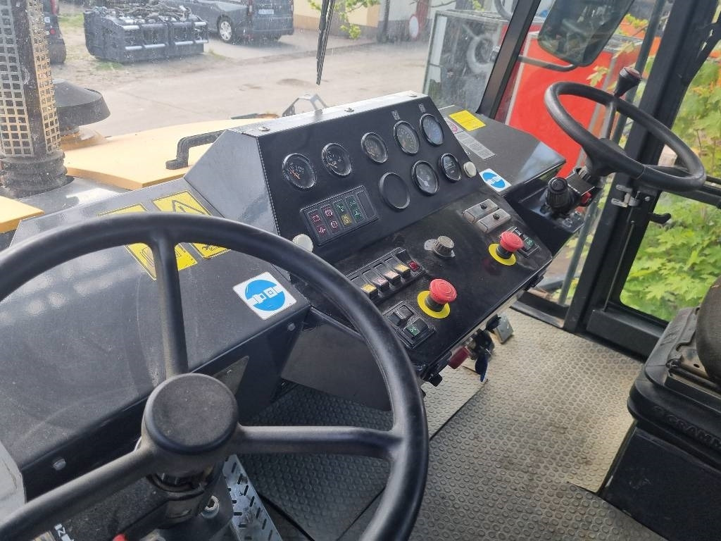 Ammann AP 240 - Compactor cu pneuri: Foto 5 Ammann AP 240 - Compactor cu pneuri: Foto 5