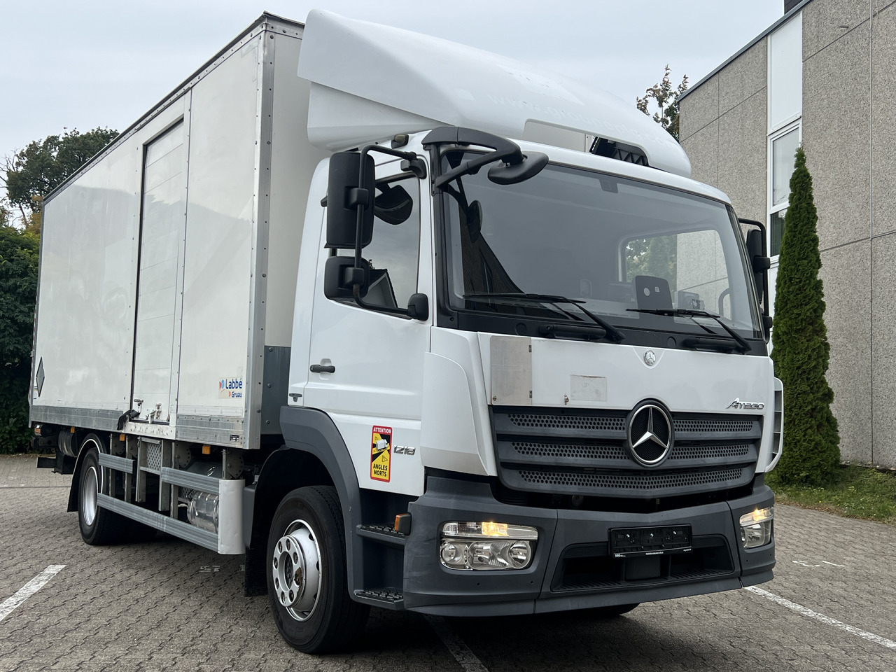 MERCEDES-BENZ Atego 1218 L Classic-Vermietung möglich-ADR-LBW - Camion furgon: Foto 2 MERCEDES-BENZ Atego 1218 L Classic-Vermietung möglich-ADR-LBW - Camion furgon: Foto 2