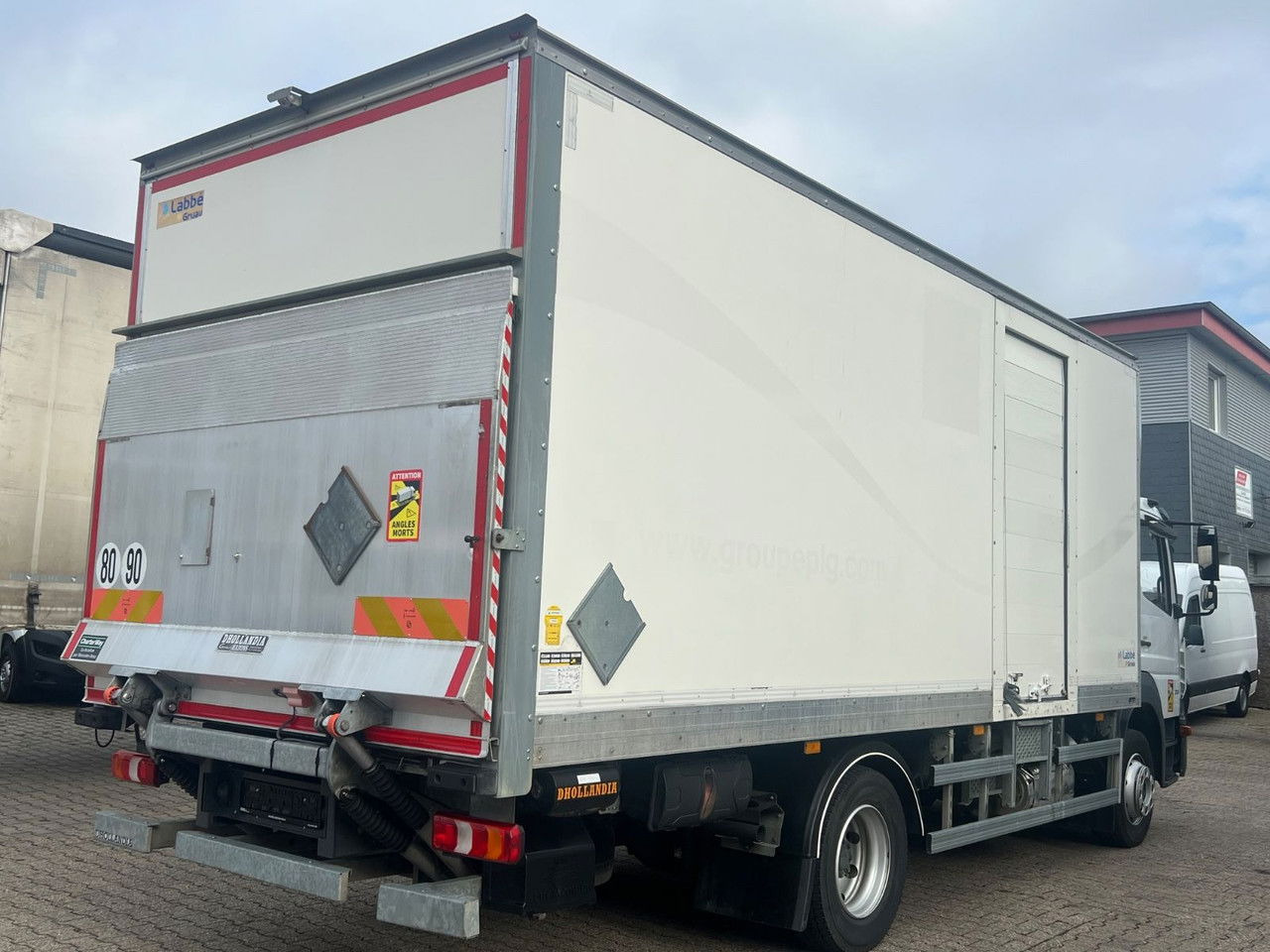 Mercedes-Benz Atego 1218 L Classic-Vermietung möglich-ADR-LBW - Camion furgon: Foto 3 Mercedes-Benz Atego 1218 L Classic-Vermietung möglich-ADR-LBW - Camion furgon: Foto 3