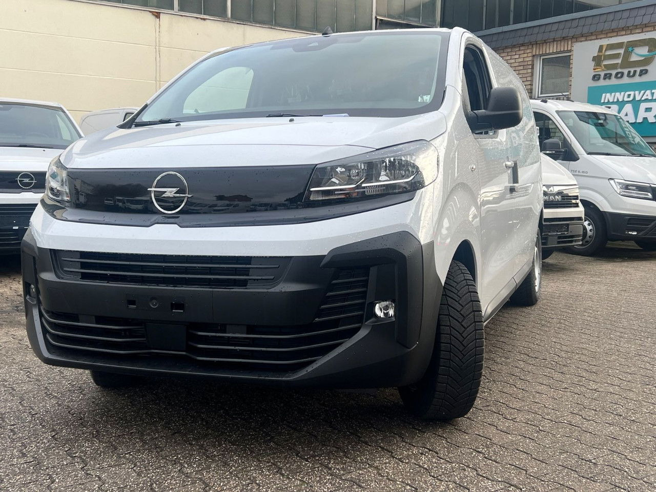 Opel Vivaro Cargo L2 H1 120 PS Allwetter AHK Rückfahr - Dubă: Foto 5 Opel Vivaro Cargo L2 H1 120 PS Allwetter AHK Rückfahr - Dubă: Foto 5