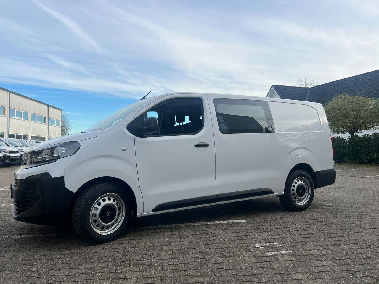 Opel Vivaro Flex L3 6 Sitze Allwetter AHK Rückfahrka - Autoutilitară compactă: Foto 3 Opel Vivaro Flex L3 6 Sitze Allwetter AHK Rückfahrka - Autoutilitară compactă: Foto 3