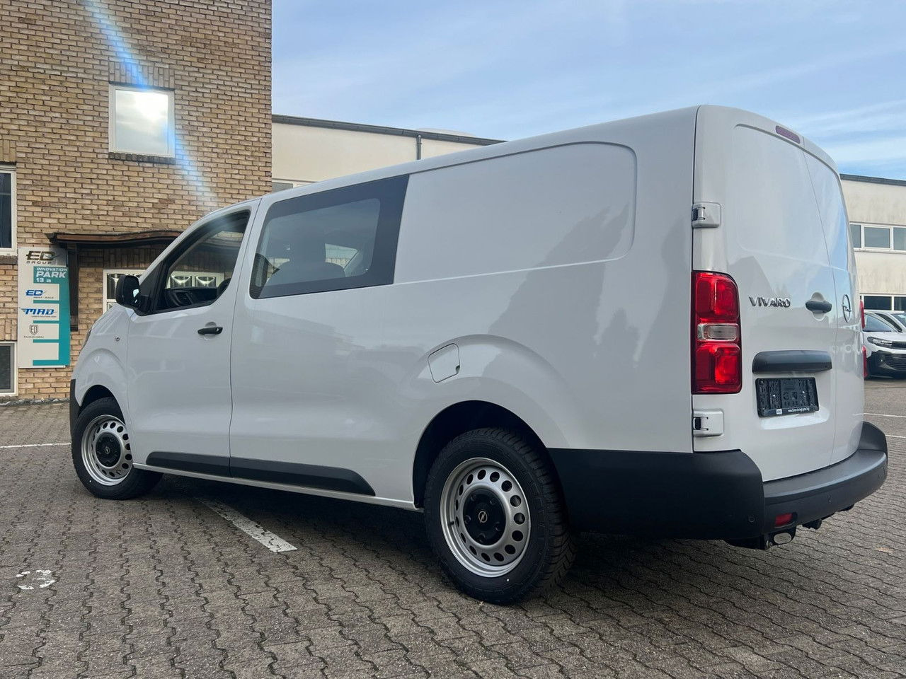 Opel Vivaro Flex L3 6 Sitze Allwetter AHK Rückfahrka - Autoutilitară compactă: Foto 4 Opel Vivaro Flex L3 6 Sitze Allwetter AHK Rückfahrka - Autoutilitară compactă: Foto 4