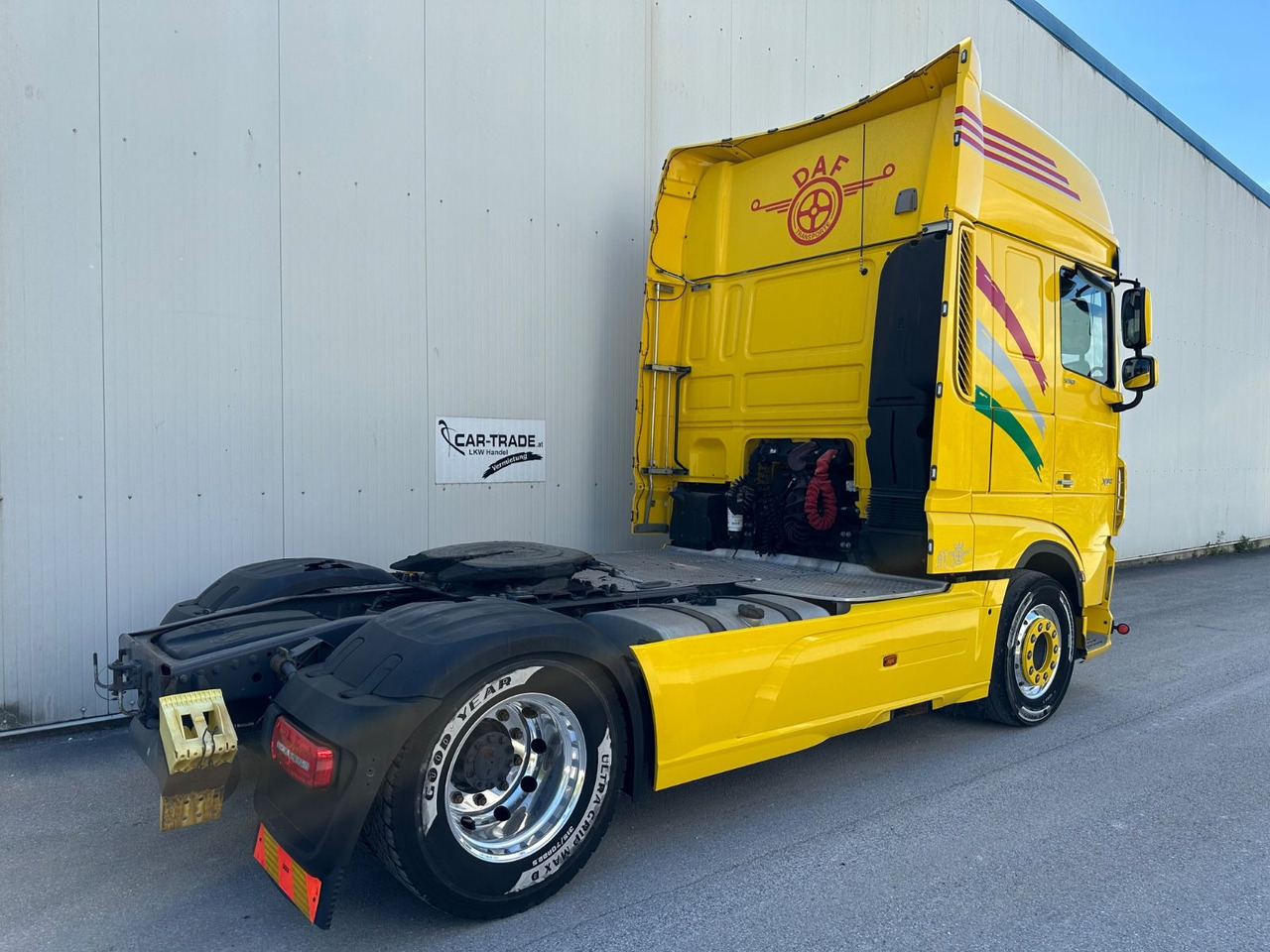 DAF XF 530 SSC Standklima Leder ALU Vollluft - Cap tractor: Foto 3 DAF XF 530 SSC Standklima Leder ALU Vollluft - Cap tractor: Foto 3