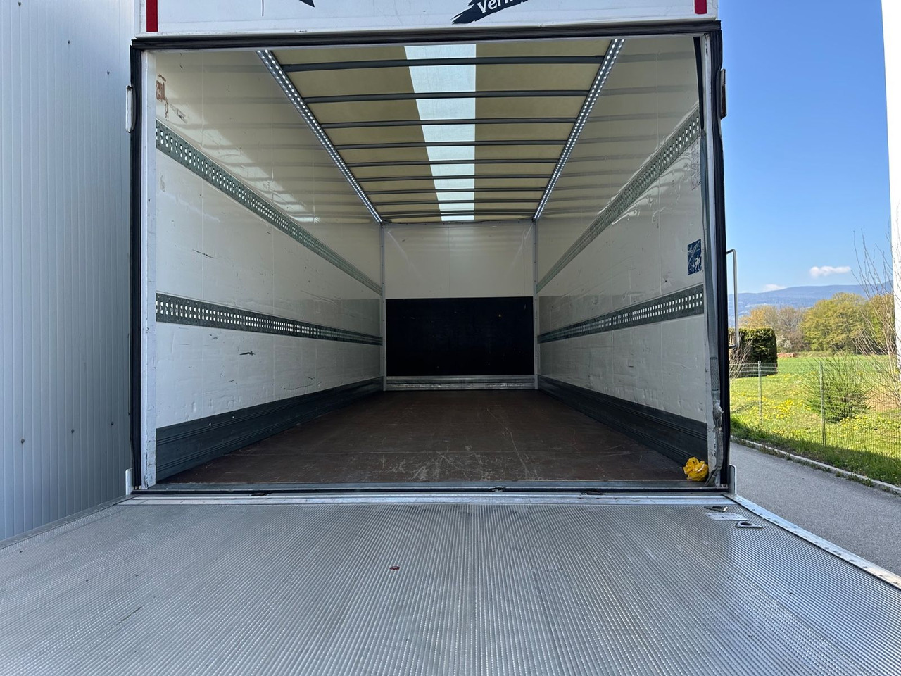 Mercedes-Benz Actros 1833 Koffer/LBW - Camion furgon: Foto 5 Mercedes-Benz Actros 1833 Koffer/LBW - Camion furgon: Foto 5