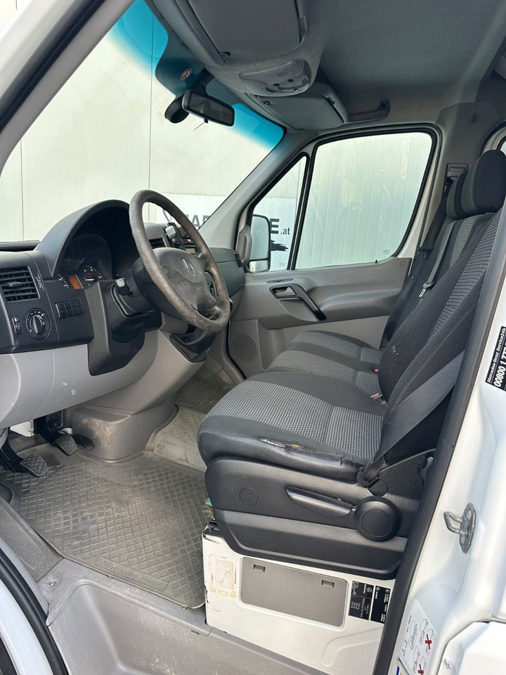 Mercedes-Benz Sprinter 4x4 316cdi - Dubă, Autoutilitară cabină dublă: Foto 5 Mercedes-Benz Sprinter 4x4 316cdi - Dubă, Autoutilitară cabină dublă: Foto 5